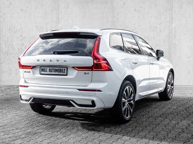 Volvo XC60 Plus Dark 2WD B4 Benzin EU6d StandHZG Leder digitales Cockpit Memory Sitze Sound