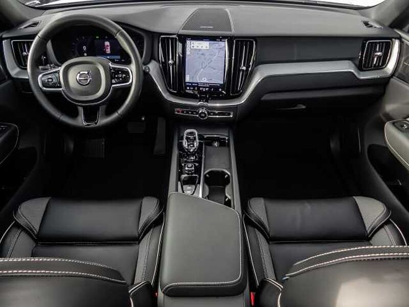 Volvo XC60 Plus Dark 2WD B4 Benzin EU6d StandHZG Leder digitales Cockpit Memory Sitze Sound