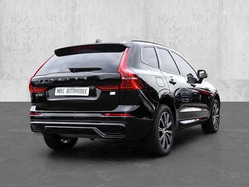 Volvo XC60 Plus Dark Recharge Plug-In Hybrid AWD T8 Twin Engine EU6d StandHZG AHK digitales