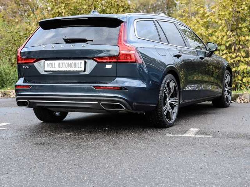 Volvo V60 Kombi Plus Bright Recharge Plug-In Hybrid AWD T6 Twin Engine EU6d Allrad digital