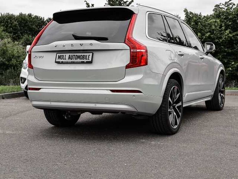 Volvo XC90 Momentum Pro AWD B5 Diesel EU6d Allrad HUD StandHZG AHK Navi digitales Cockpit M