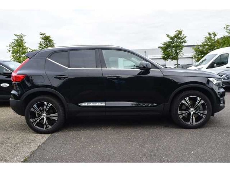 Volvo XC40 Inscription Expression Recharge Plug-In Hybrid 2WD T5 Twin Engine EU6d AHK Navi