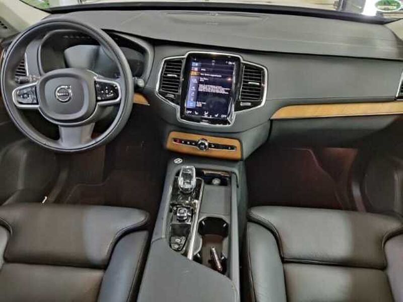 Volvo XC90 Plus Bright Recharge AWD T8 Twin Engine EU6d 7-Sitzer Allrad digitales Cockpit M