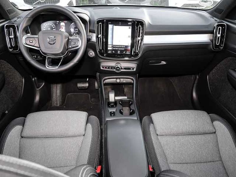 Volvo XC40 Core Recharge Plug-In Hybrid 2WD T5 Twin Engine EU6d StandHZG digitales Cockpit