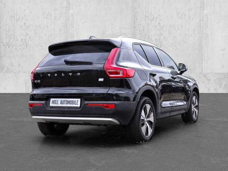 Volvo XC40 Core Recharge Plug-In Hybrid 2WD T5 Twin Engine EU6d StandHZG digitales Cockpit