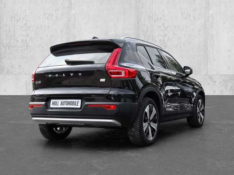 Volvo XC40 Plus Bright Recharge Plug-In Hybrid 2WD T4 Twin Engine EU6d StandHZG Navi digita