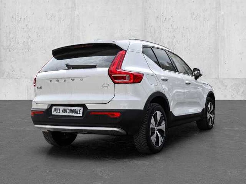 Volvo XC40 Plus Bright Recharge Plug-In Hybrid 2WD T4 Twin Engine EU6d StandHZG Navi digita