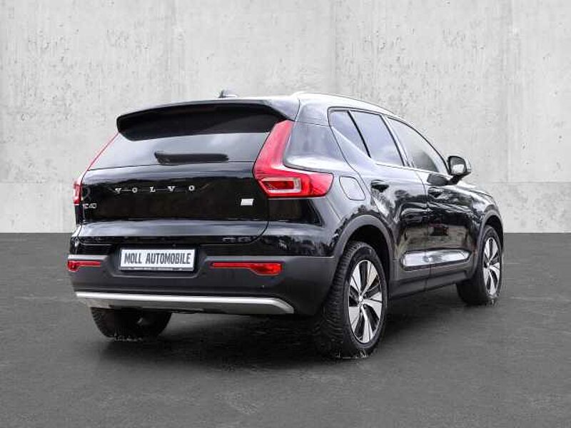 Volvo XC40 Plus Bright Recharge Plug-In Hybrid 2WD T4 Twin Engine EU6d StandHZG AHK Navi Le