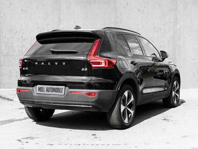 Volvo XC40 Plus Dark 2WD B3 EU6d Navi digitales Cockpit Memory Sitze Soundsystem HarmanKard