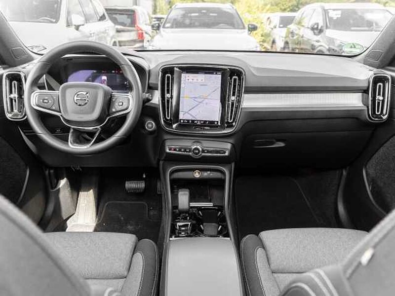 Volvo XC40 Plus Dark 2WD B3 EU6d Navi digitales Cockpit Memory Sitze Soundsystem HarmanKard