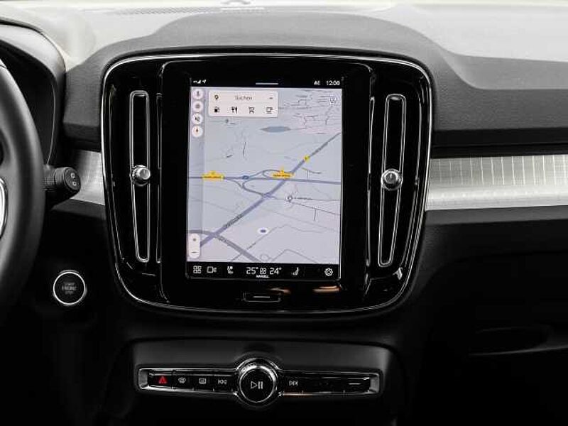 Volvo XC40 Plus Dark 2WD B3 EU6d Navi digitales Cockpit Memory Sitze Soundsystem HarmanKard