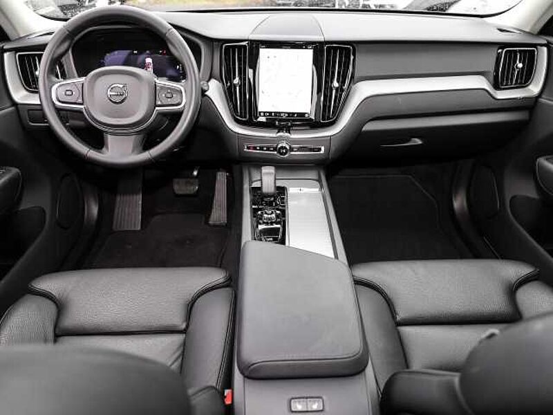 Volvo XC60 Core 2WD B4 Benzin EU6d StandHZG AHK digitales Cockpit Memory Sitze Soundsystem