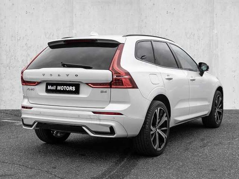 Volvo XC60 Plus Dark 2WD B4 Benzin EU6d StandHZG Leder digitales Cockpit Memory Sitze Sound