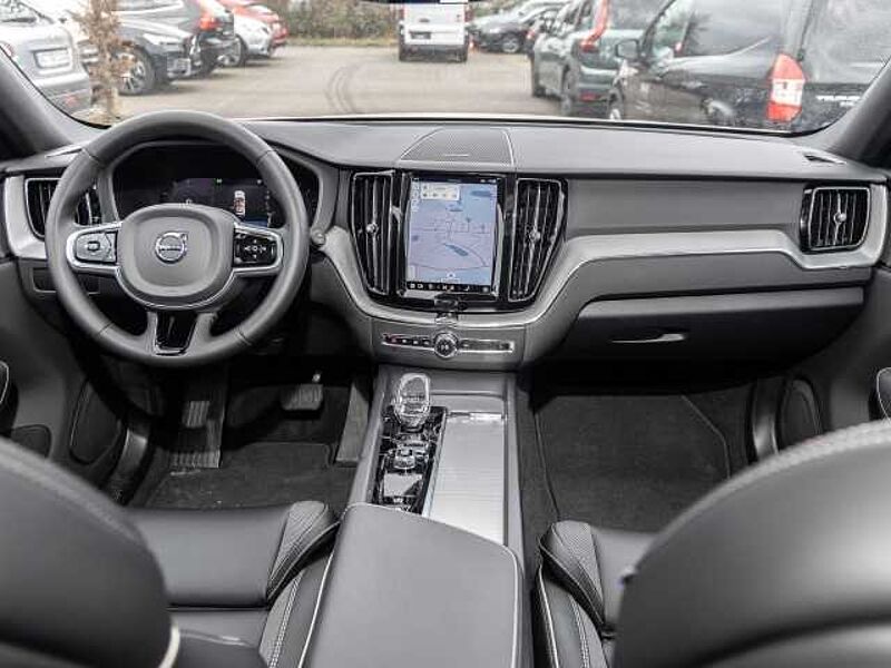 Volvo XC60 Plus Dark 2WD B4 Benzin EU6d StandHZG Leder digitales Cockpit Memory Sitze Sound