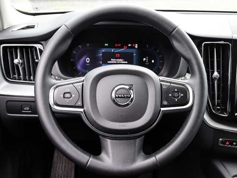 Volvo XC60 Core 2WD B4 Benzin EU6d digitales Cockpit Memory Sitze Soundsystem LED Scheinwer