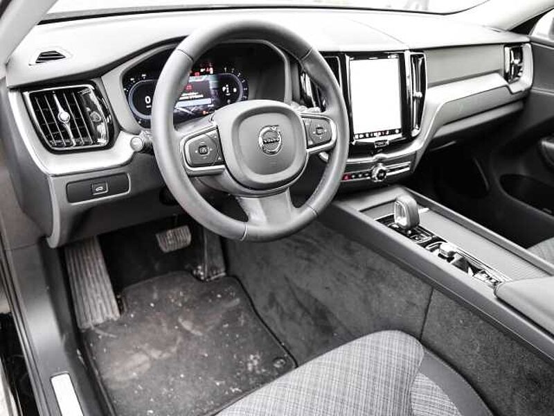 Volvo XC60 Core 2WD B4 Benzin EU6d digitales Cockpit Soundsystem LED Scheinwerferreg.