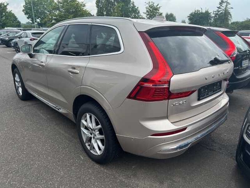 Volvo XC60 Plus Bright 2WD B4 Benzin EU6d digitales Cockpit Memory Sitze Soundsystem 360 Ka