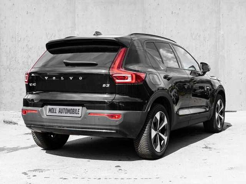 Volvo XC40 Ultimate Dark Recharge Plug-In Hybrid 2WD T5 Twin Engine EU6d StandHZG Navi