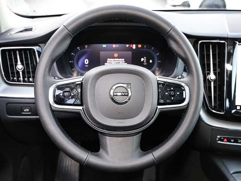 Volvo XC60 Ultimate Dark AWD B4 Diesel EU6d Allrad HUD AD StandHZG digitales Cockpit Memory