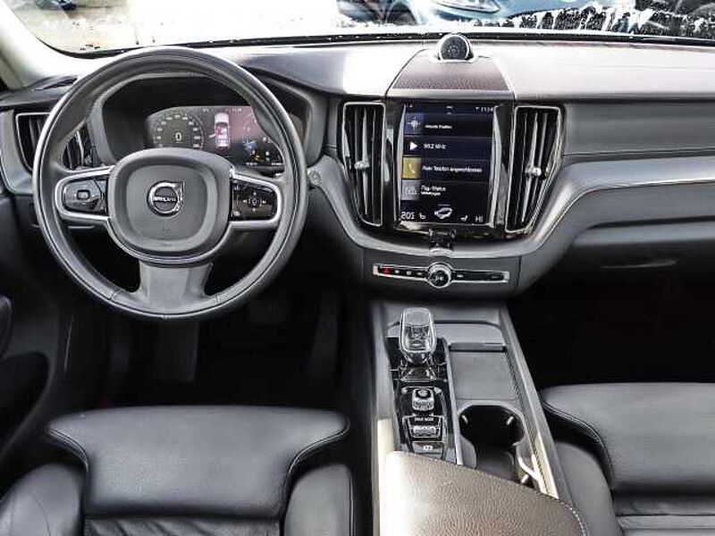 Volvo XC60 Inscription AWD B5 Benzin EU6d Allrad HUD StandHZG Navi Leder digitales Cockpit