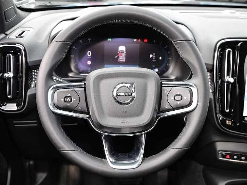 Volvo XC40 Plus Dark 2WD B4 EU6d digitales Cockpit Memory Sitze Soundsystem HarmanKardon 36