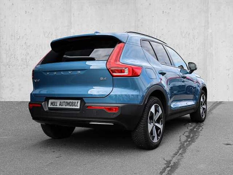 Volvo XC40 Plus Dark 2WD B4 EU6d digitales Cockpit Memory Sitze Soundsystem HarmanKardon 36