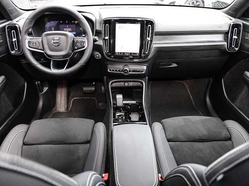 Volvo XC40 Plus Dark 2WD B4 EU6d digitales Cockpit Memory Sitze Soundsystem HarmanKardon 36