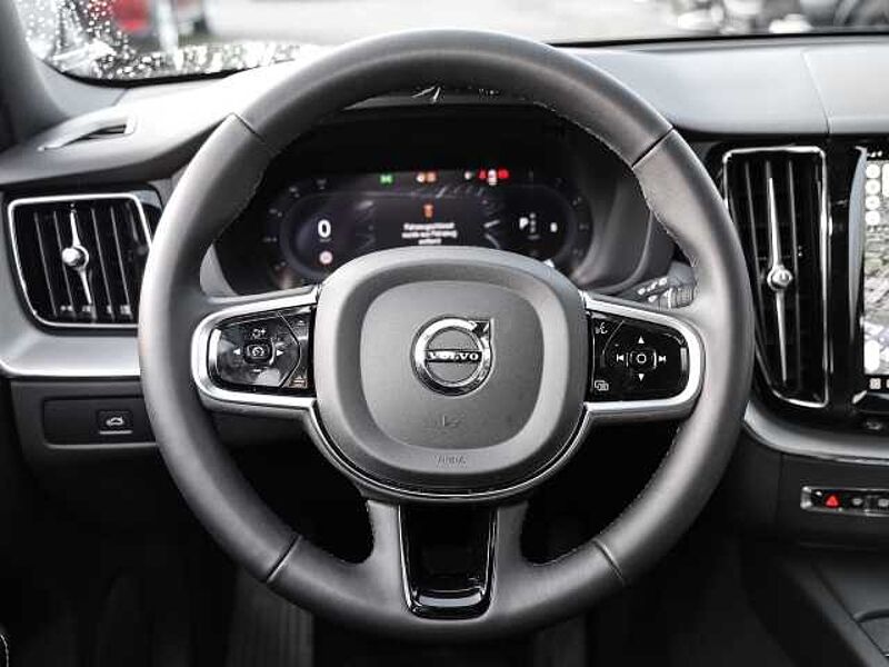 Volvo XC60 Plus Dark AWD B4 Diesel EU6d Allrad Leder digitales Cockpit Memory Sitze Soundsy