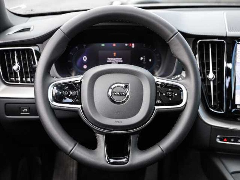 Volvo XC60 Ultimate Dark AWD B5 Benzin EU6d Allrad HUD StandHZG Leder digitales Cockpit Mem